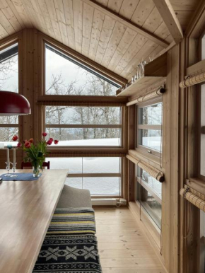 Modern Ål Cabin At The Foot Of Reinskarvet